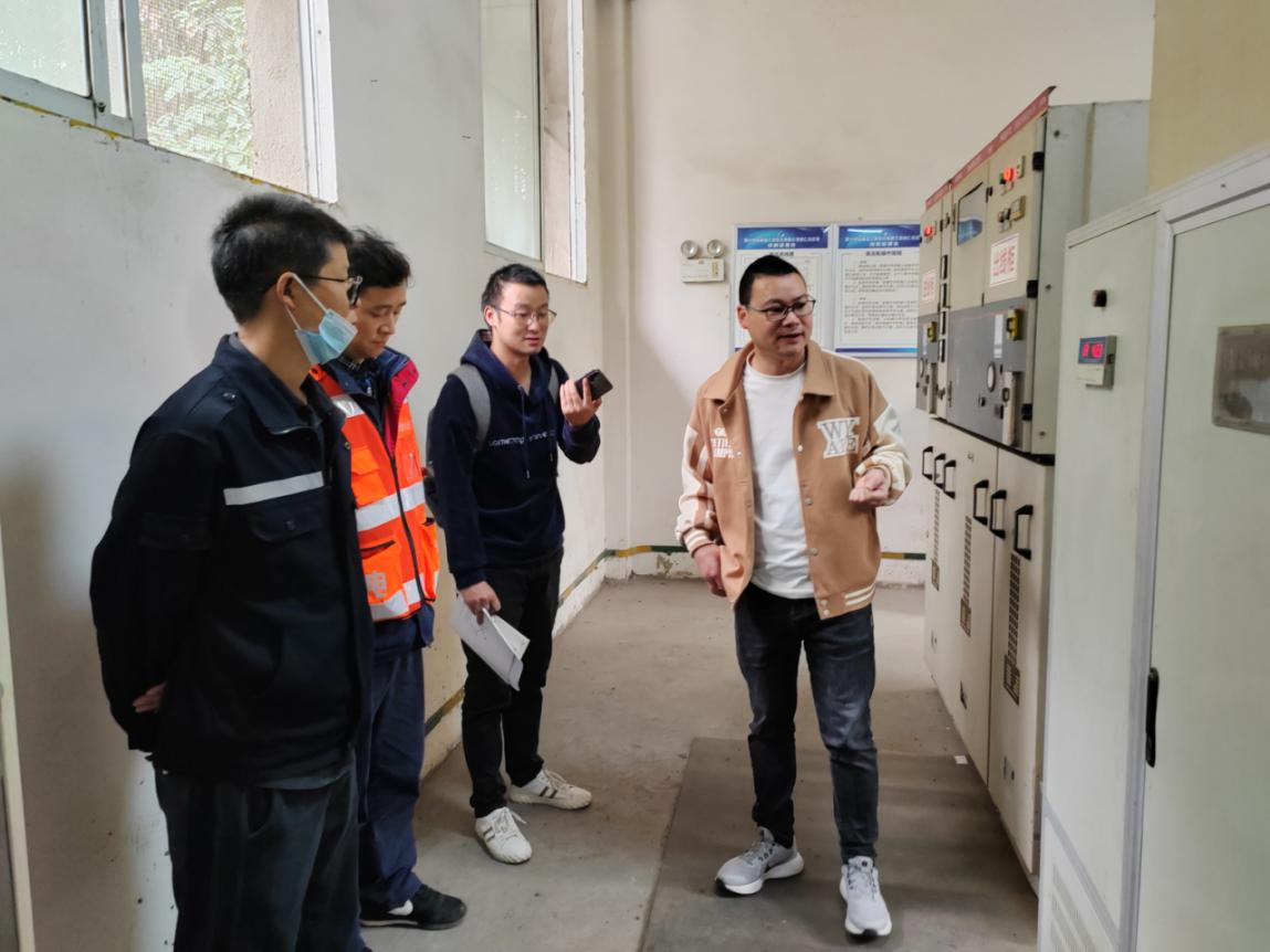 成渝公司到成仁分公司開展機(jī)電崗位技術(shù)等級(jí)評定調(diào)研.png 成渝公司到成仁分公司開展機(jī)電崗位技術(shù)等級(jí)評定調(diào)研.png